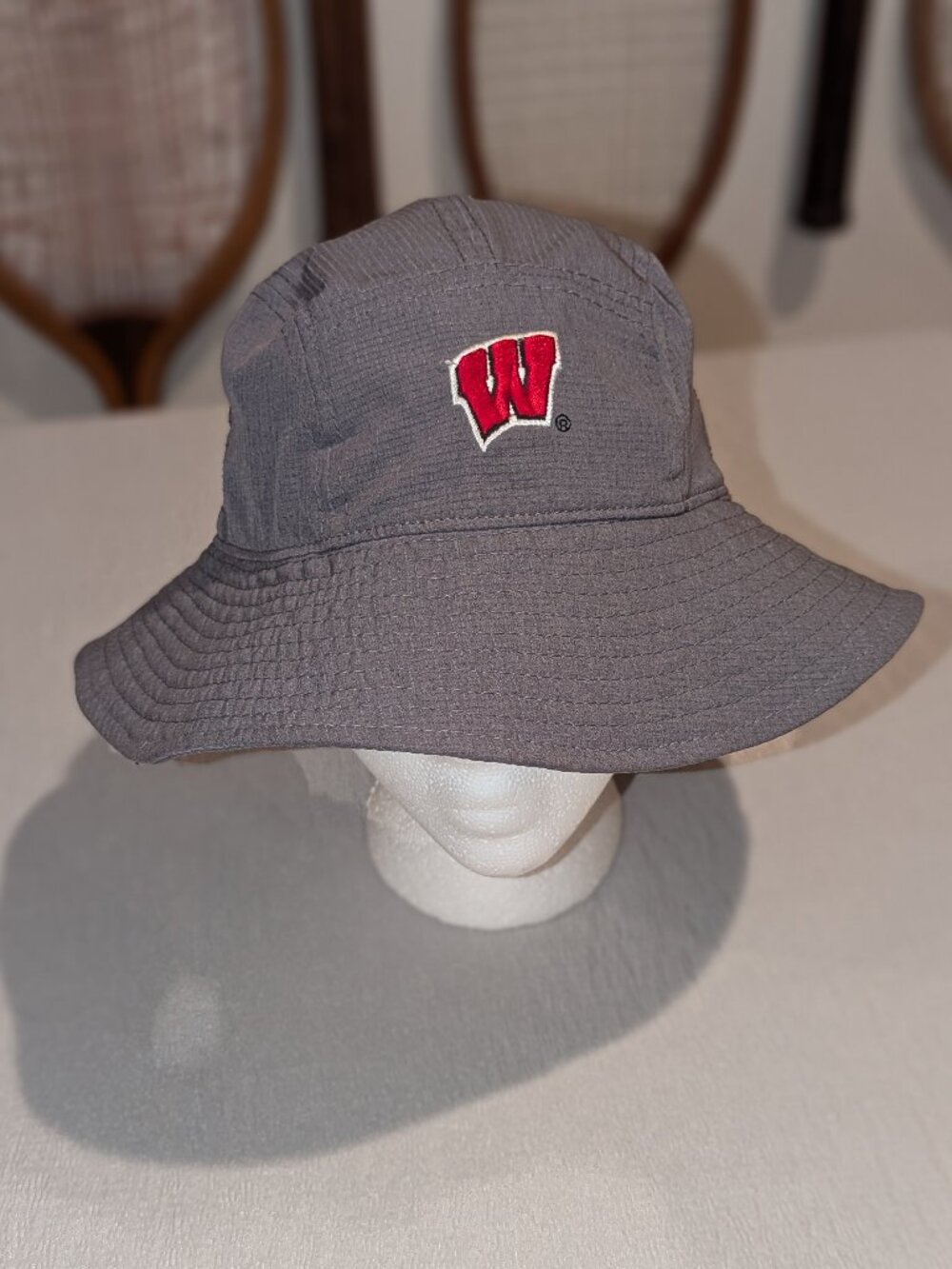 Under Armour Wisconsin Badgers Performance Bucket Hat